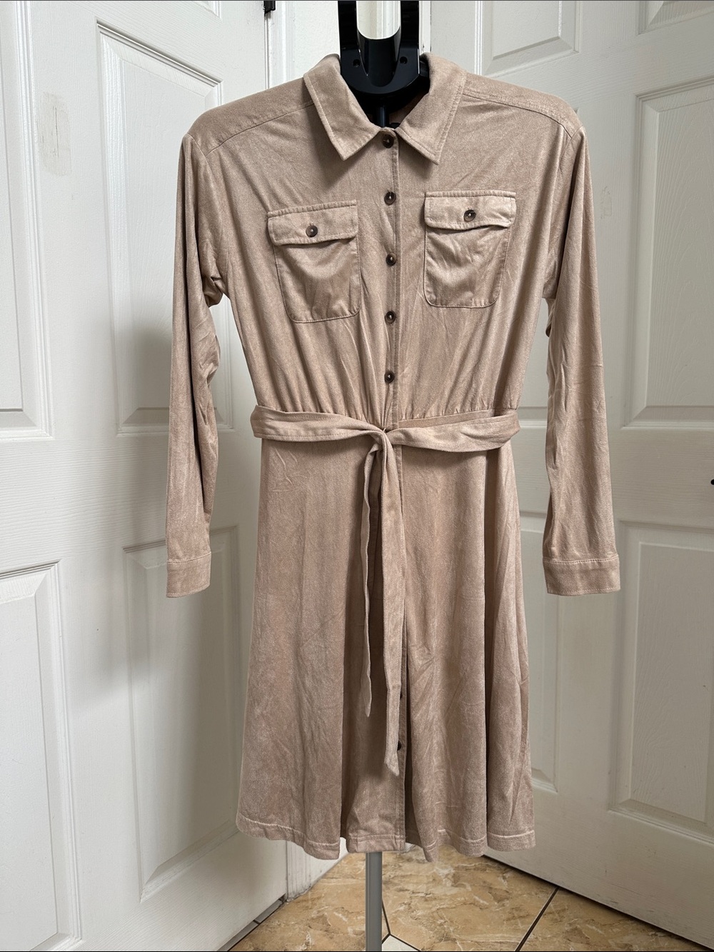 Calvin Klein Women’s Taupe Faux Suede Long Sleeved Shirt Dress In Size 4